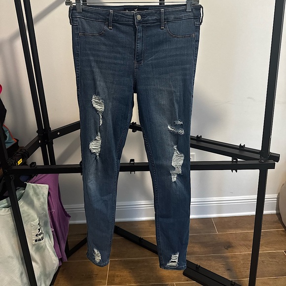 Hollister High-Rise Distressed Jean Legging Size 13L W31 L30 Skinny Fit - Picture 1 of 4